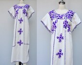 Vintage Embroidered Mexican Maxi Dress White with Floral Embroidery Oaxacan Dress Fiesta Festival Senorita Dress Boho Hippie Gypsy S M