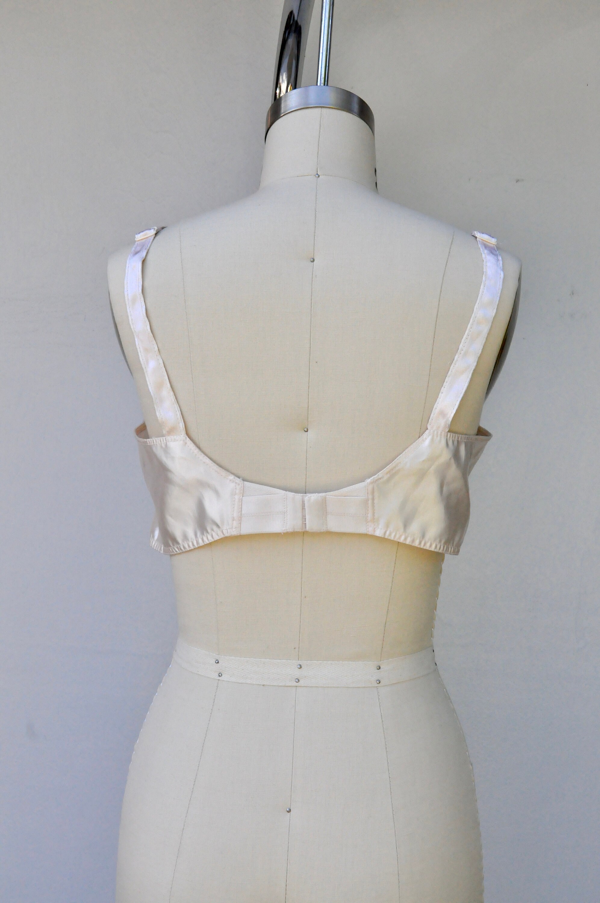 Vintage Satin BULLET Bra 50s Ivory Bullet Bra Light Pink Bullet