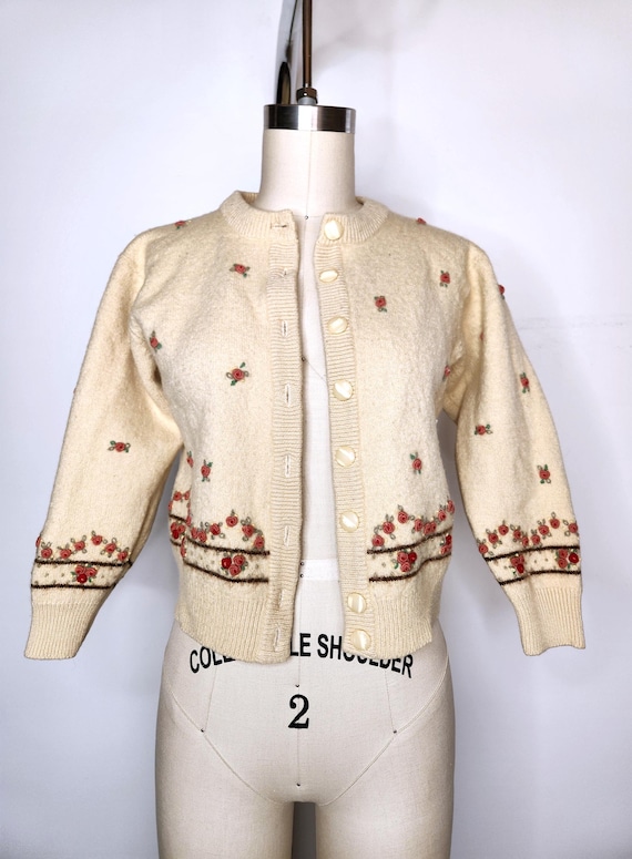 Vintage 30s 40s Cardigan Sweater - Cropped Crop W… - image 2