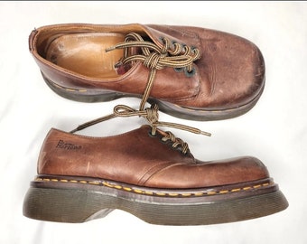 Vintage 00s Dr. Martens Brown Leather Boot 2000 Y2k Chunky