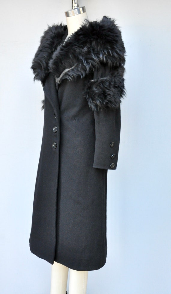 Vintage Wool Coat with Huge Fox Fur Collar & Fur … - image 3