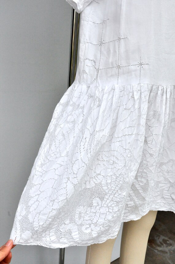 Antique 1900s Eyelet Embroidered Crochet White Dr… - image 2