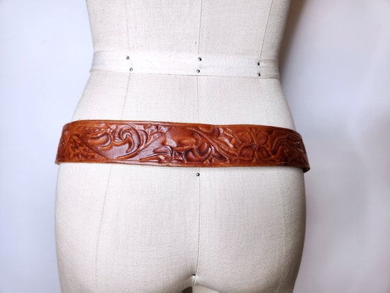 Vintage Tooled Floral Leather Belt - Brown Leathe… - image 6