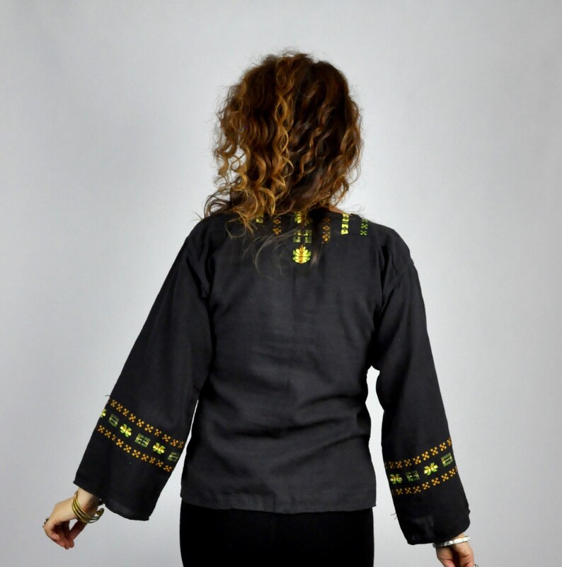 SALE Vintage Navajo Blouse Boho Southwestern Ethnic Mexican Guatemalan Petite size XXs XS Embroidered Blouse Cotton Blouse