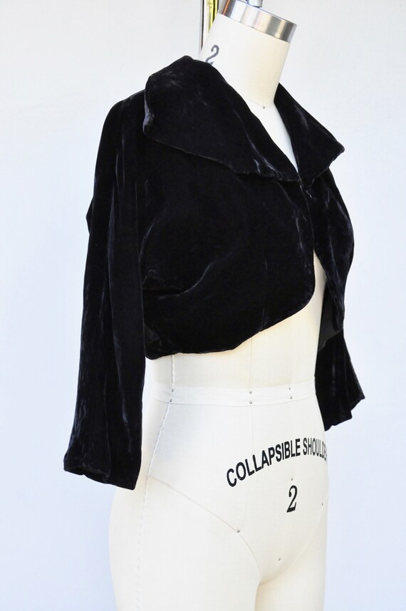 20s 30s Cropped Black Velvet Bolero Jacket Blazer… - image 8