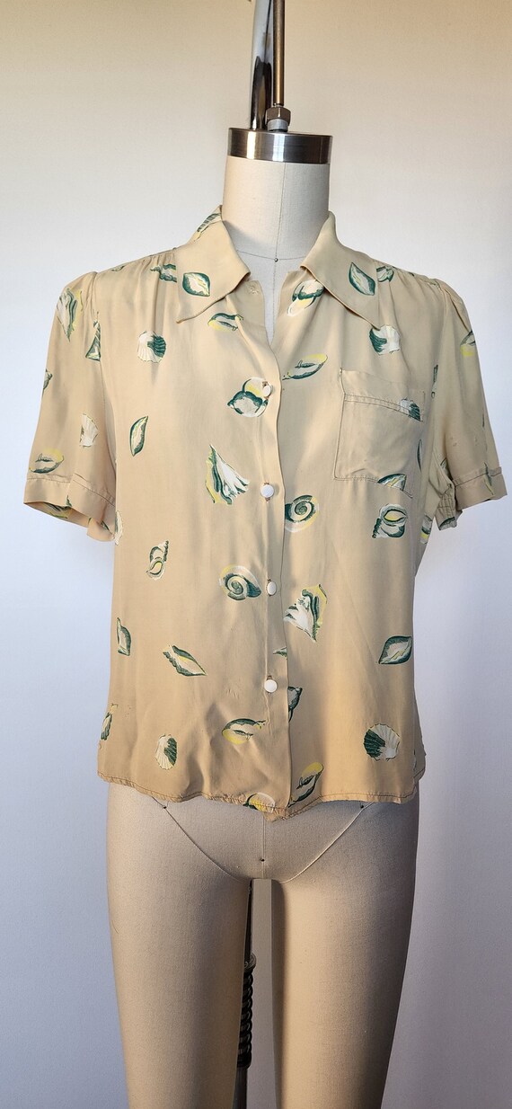 40s Hawaiian Shirt Rayon Shirt - Seashell Shirt -… - image 4