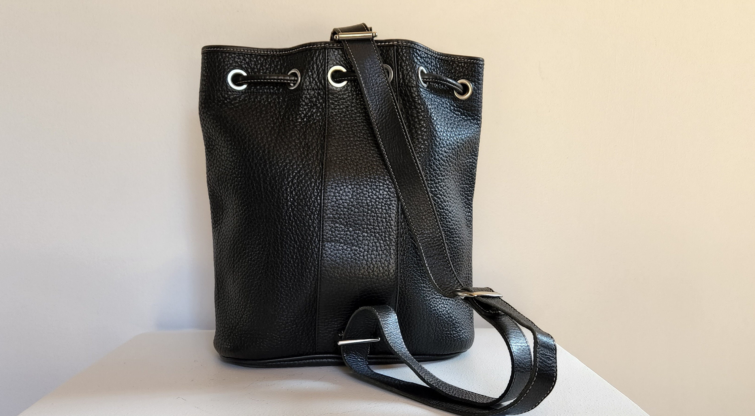Vintage Dooney & Bourke Black Pebbled Leather Drawstring One  display picture 1