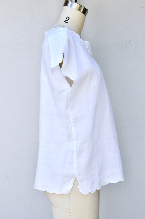 Vintage White LINEN Blouse - Hand Embroidered Blo… - image 3