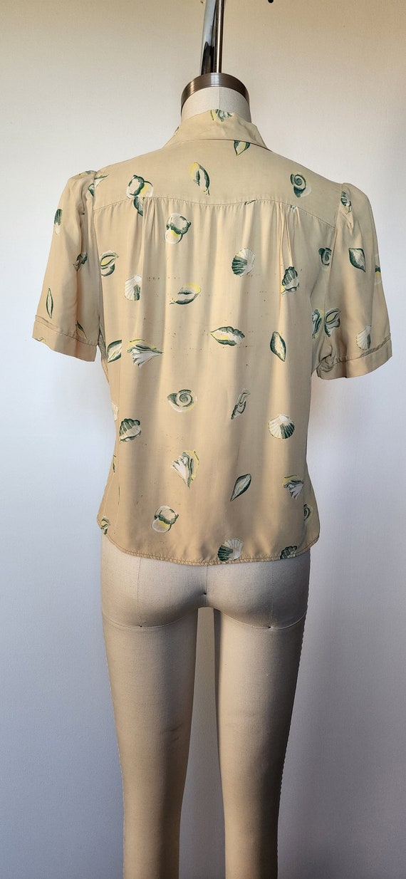 40s Hawaiian Shirt Rayon Shirt - Seashell Shirt -… - image 7