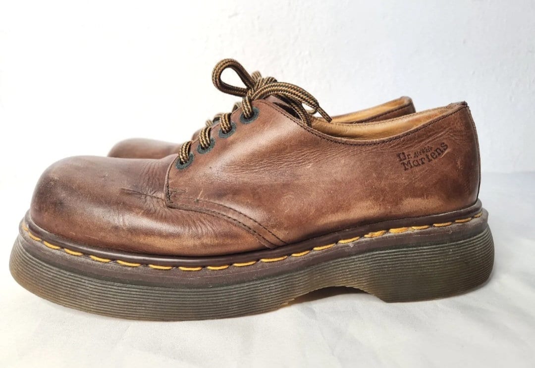 Dr. Martens Vintage Made in England Chunky Leather Brown Lace Up Boot Y2K Sz UK8 Vintage 00s Dr. Martens Brown Leather Boot 2000 Y2k Chunky  main image 4