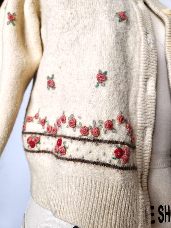 Vintage 30s 40s Cardigan Sweater - Cropped Crop W… - image 4