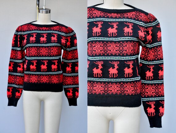 Vintage Reindeer Snow Flakes Sweater - Winter Swea