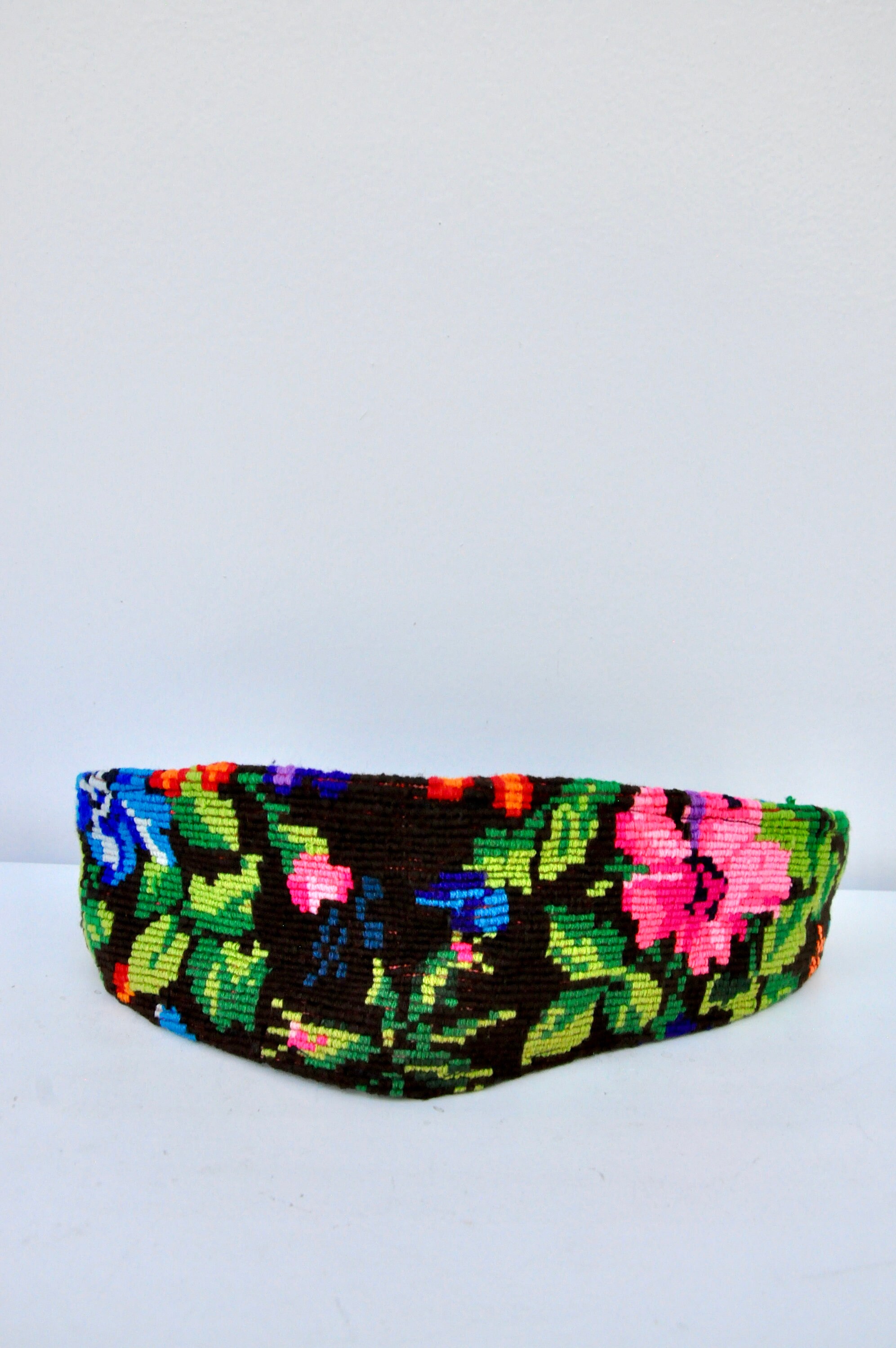 Colorful Kilim Floral Guatemalan Mexican Belt - Floral Wool/Cotton Belt S - M Mexican Embroidered Belt - Zinnia – Camelia Mexican Boutique main image 4