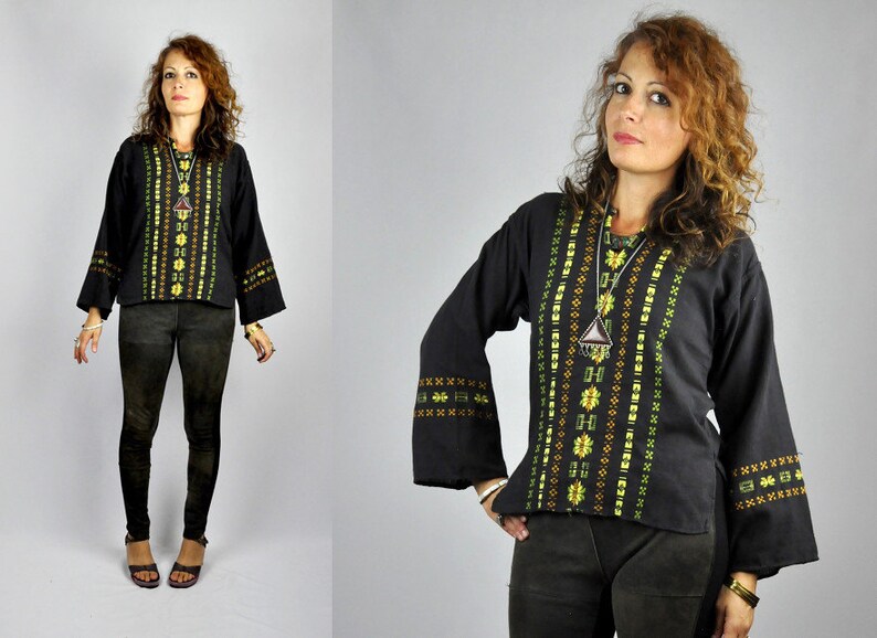 SALE Vintage Navajo Blouse Boho Southwestern Ethnic Mexican Guatemalan Petite size XXs XS Embroidered Blouse Cotton Blouse