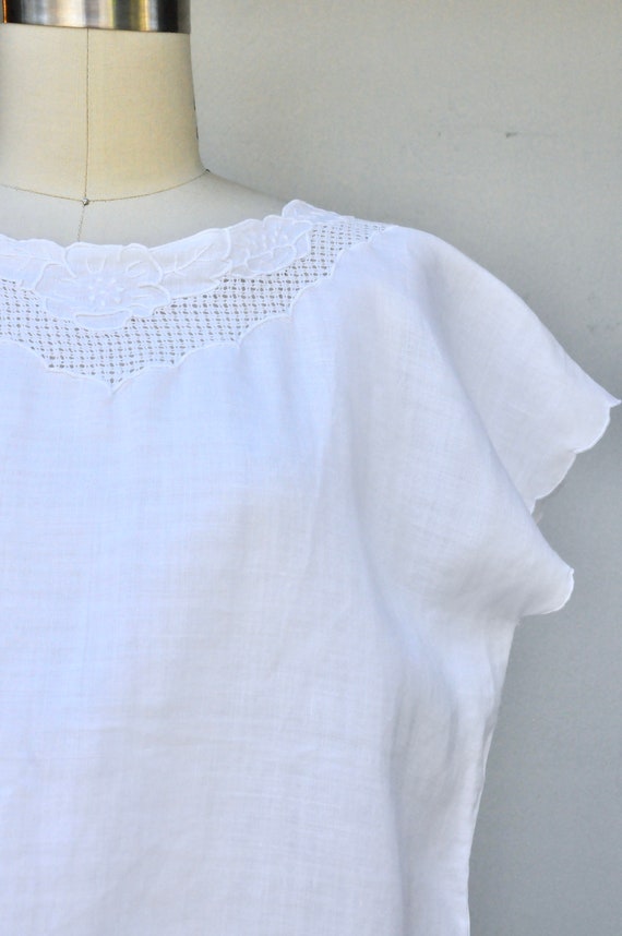 Vintage White LINEN Blouse - Hand Embroidered Blo… - image 7