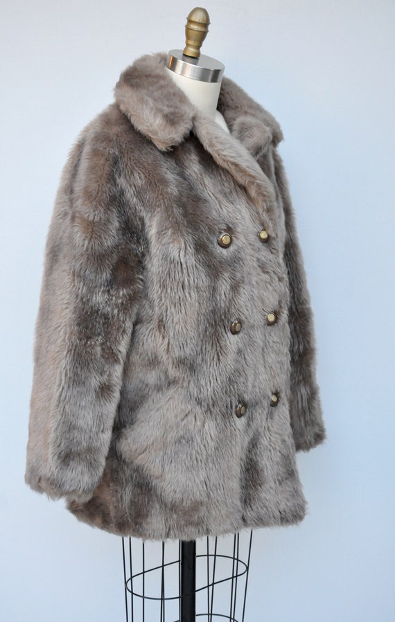 Vintage Faux Fur Coat Jacket - VEGAN Fur Coat - C… - image 2