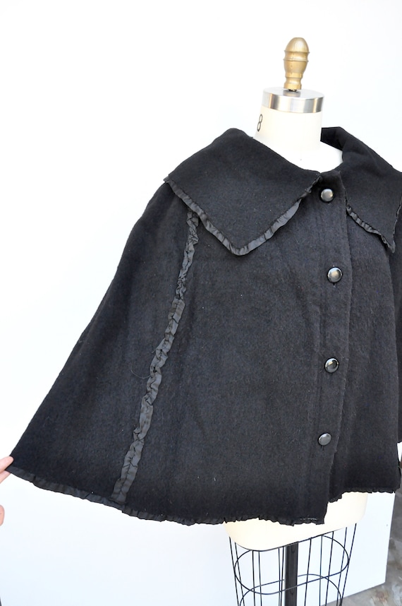 Vintage Oversized Wool Cape Poncho - 80s Italian … - image 2