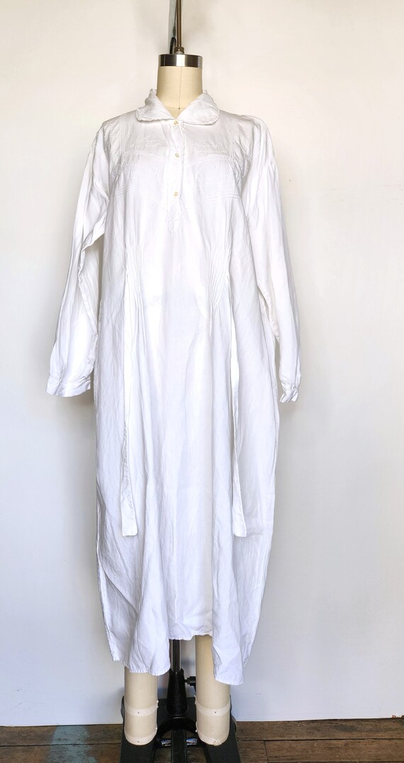 Vintage 1900s Nightgown Nightdress - Cotton Embro… - image 9