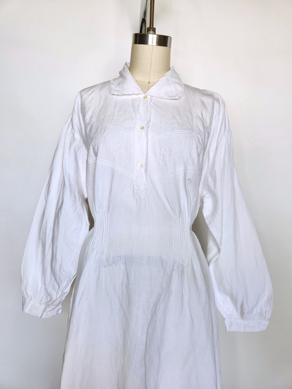 Vintage 1900s Nightgown Nightdress - Cotton Embro… - image 8