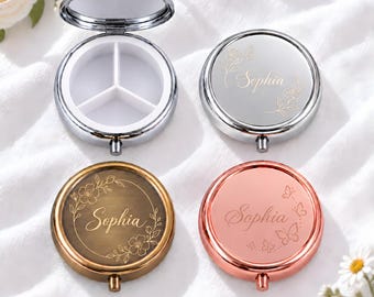 Gepersonaliseerd pillendoosje, gegraveerd metalen reispillendoosje met 3 vakjes, met gepersonaliseerde naam en bloemenmotief, cadeau voor mama of oma.