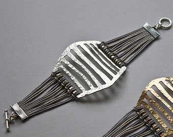 Hammered Silver Bracelet. Modern Silver Women's Bracelet. Elegant Gift for Her. Modern Jewelry. Fine Abstract Bracelet. Women's Jewelry Set