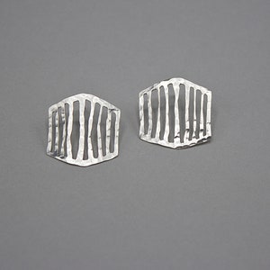 L Hammered Sterling Silver Stud Earrings. Polygon Earrings. Women&#39;s Jewelry. Handmade Gift for Her. Silver Studs. Elegant Silver Earrings.