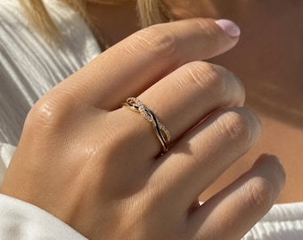 Black Enamel Open Ring, Micro Pave CZ Twist Ring, Geometric Adjustable Ring, Minimalist Statement Jewelry, Elegant Gift for Her