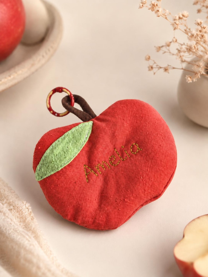 Porte-clés en lin personnalisé avec nom et motif pomme de Noël, cousu ...