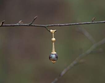 Colgante de plata chapado en oro / Cuenta de vidrio medieval del siglo VIII / Joyería antigua europea mediterránea