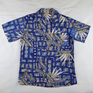 Alfred Shaheen Kiilani 1950s Men's vintage Hawaiian Aloha Shirt. Small. Cotton. Bird of Paradise. Blues, bronze, yellow, white. Loop collar image 1