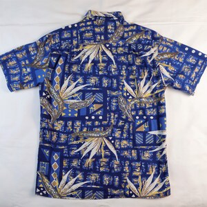 Alfred Shaheen Kiilani 1950s Men's vintage Hawaiian Aloha Shirt. Small. Cotton. Bird of Paradise. Blues, bronze, yellow, white. Loop collar image 2