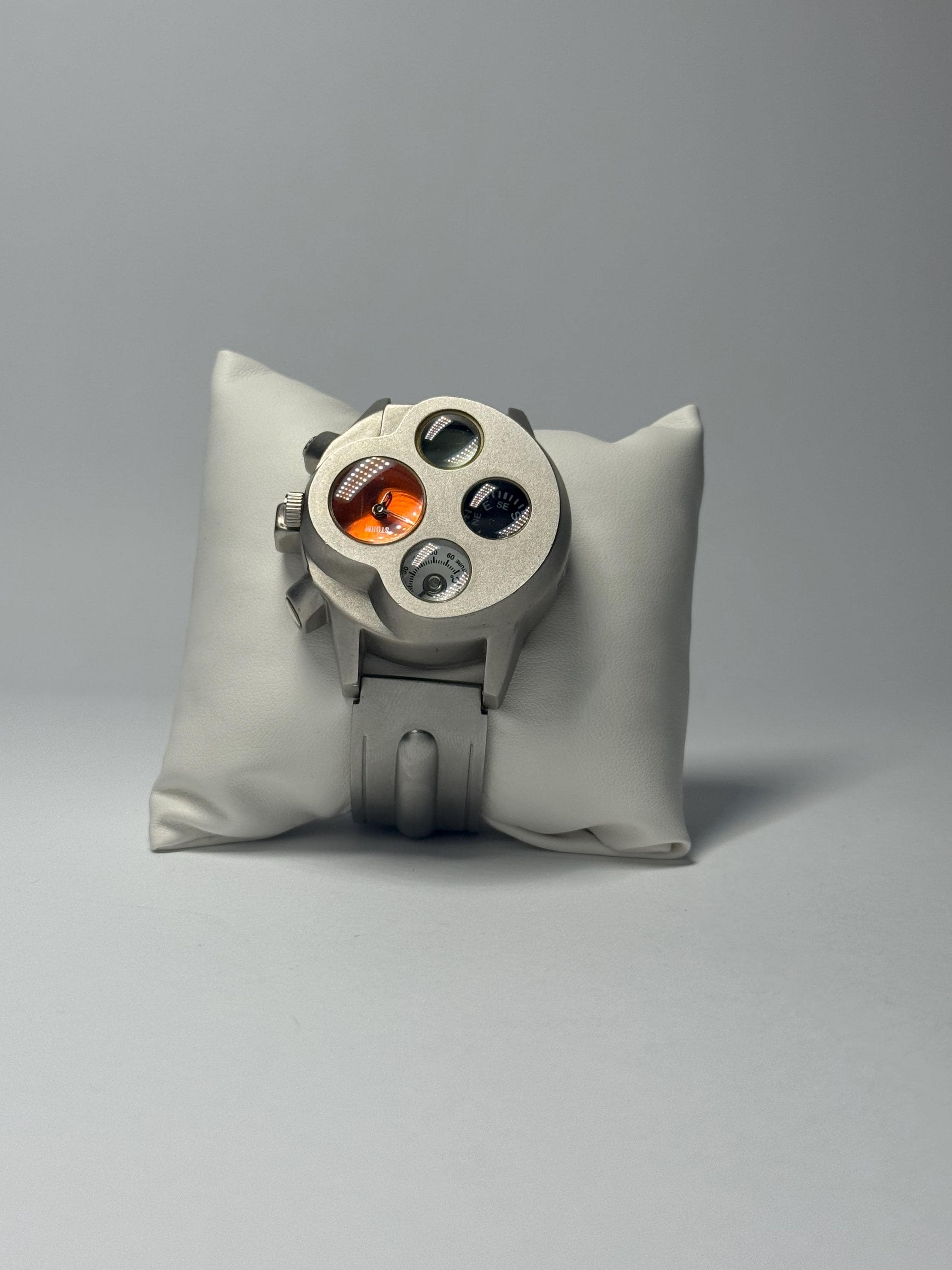 Storm vintage watch - Etsy 日本