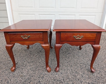 Vintage Pair of Thomasville Queen Anne Solid Cherry Wood Side or End Tables, Nightstands - *Free Local Pickup / Shipping Not Free*