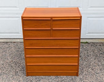 Vintage Mid Century Danish Teak 8-Drawer Dresser - made in Sweden & Denmark - *Free Local Pickup / Request Shipping Options*