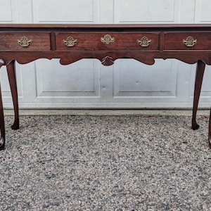 Vintage Pennsylvania House Sofa Console Table, Solid Cherry Wood, Queen Anne, 3 Drawers - *Free Local Pickup / Request Shipping Options*