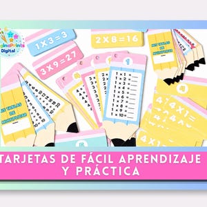 Puede incluir: Una colección de tarjetas educativas de multiplicación con forma de lápiz en colores pastel amarillo, rosa y azul. Las tarjetas muestran ecuaciones matemáticas, tablas de multiplicar y el texto 'MIS TABLAS DE MULTIPLICAR'.