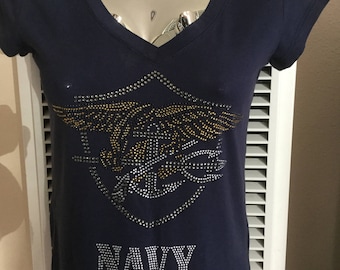 Navy  T-Shirt in navy blue color or Tank Top whith design in beads.