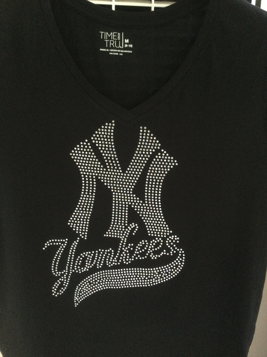 売れ筋商品|||ニューエラ カットソー トップス レディース Women's Navy New York Yankees Game Day Rhinestone V-Neck T-Shirt Navy womens new-era-navy-new-york-
