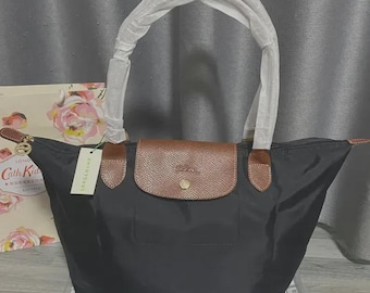Longchamp Le Pliage Medium & Large Black Nylon Tote Bag, Foldable Lightweight Everyday Handbag with Leather Trim, Purse Gift for Her