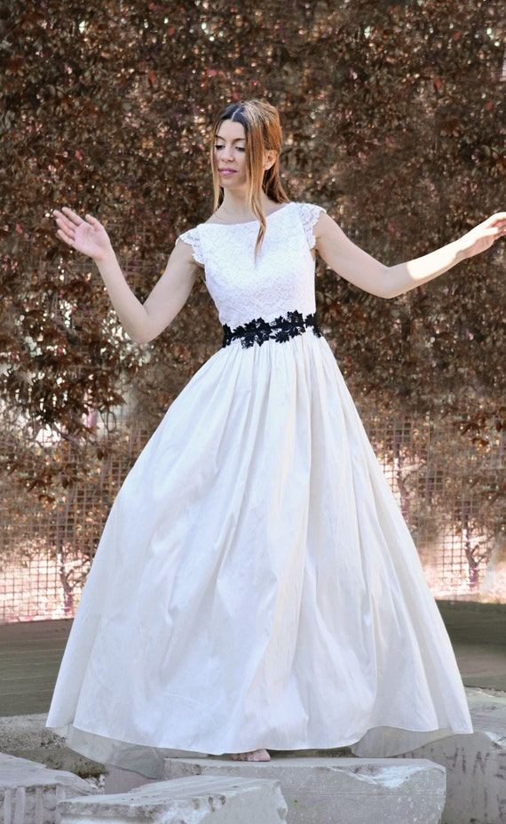 short ivory lace wedding dress