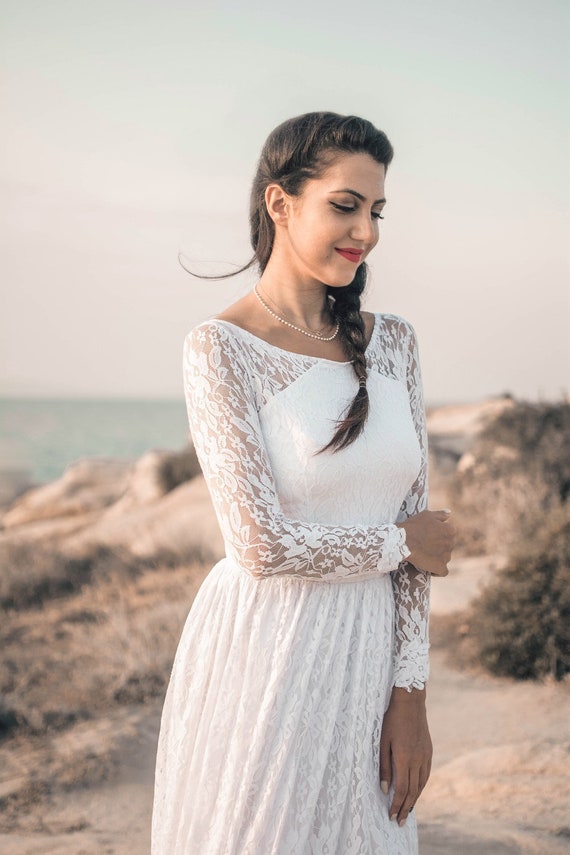 simple white long dress