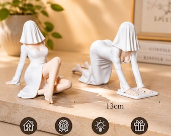 Statua della misteriosa regina in veste bianca, scultura gotica da dama, decorazione in resina per libreria (13 cm)