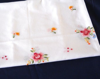vintage pink roses tablecloth embroidered table cloth vintage white floral tablecloth embroidery 34