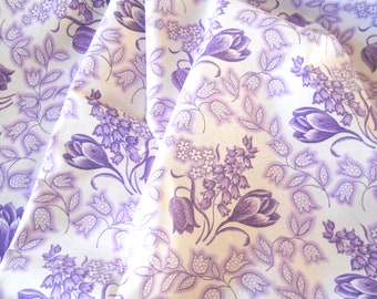 french floral fabric patchwork fabric lilac floral fabric vintage french fabric 117