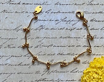 Avon Gold Tone Ball Link Bracelet - Vintage
