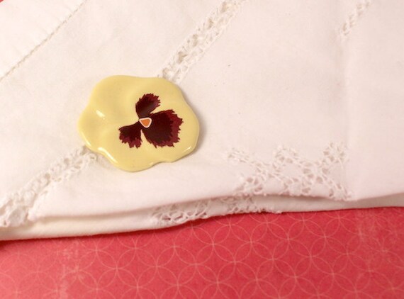 Avon Glazed Yellow Porcelain Pansy Pin  - Vintage… - image 3