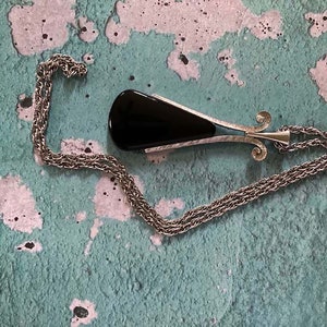 Avon Ebony Teardrop Pendant Necklace - Vintage 1974