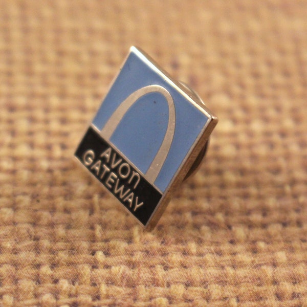 Avon "Gateway" Pin - Vintage