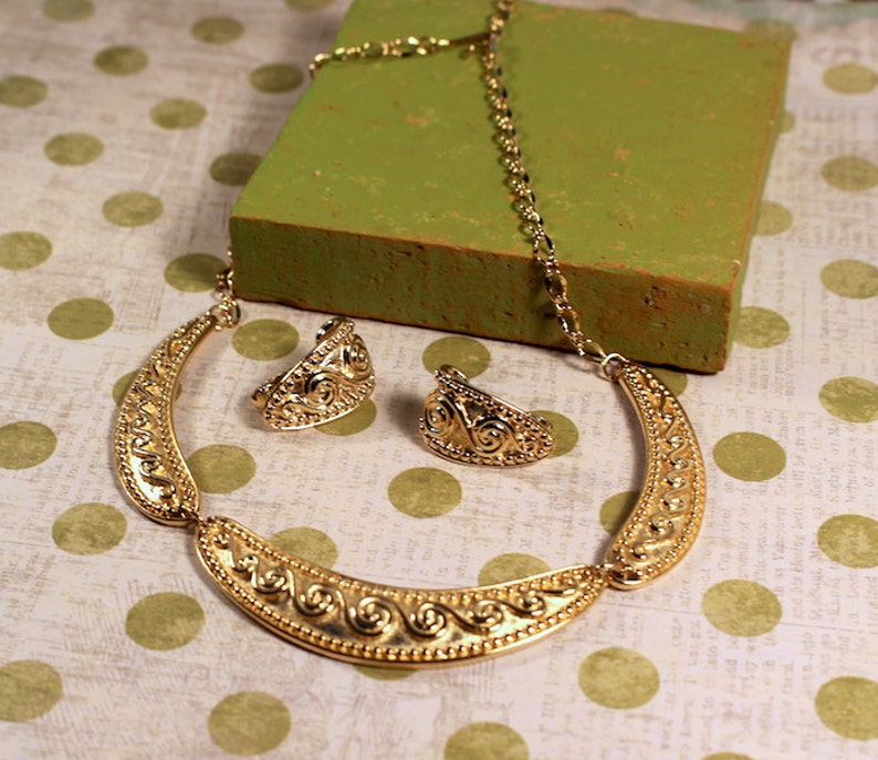 Gold Tone Segmented Necklace with Matching Clip Earrings