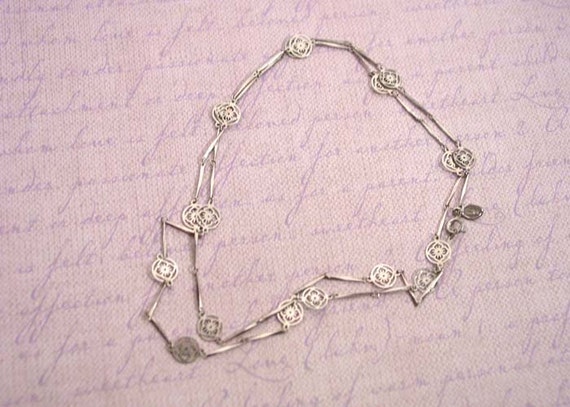 Avon "Flower Lace" Silver Tone Necklace - Vintage… - image 5